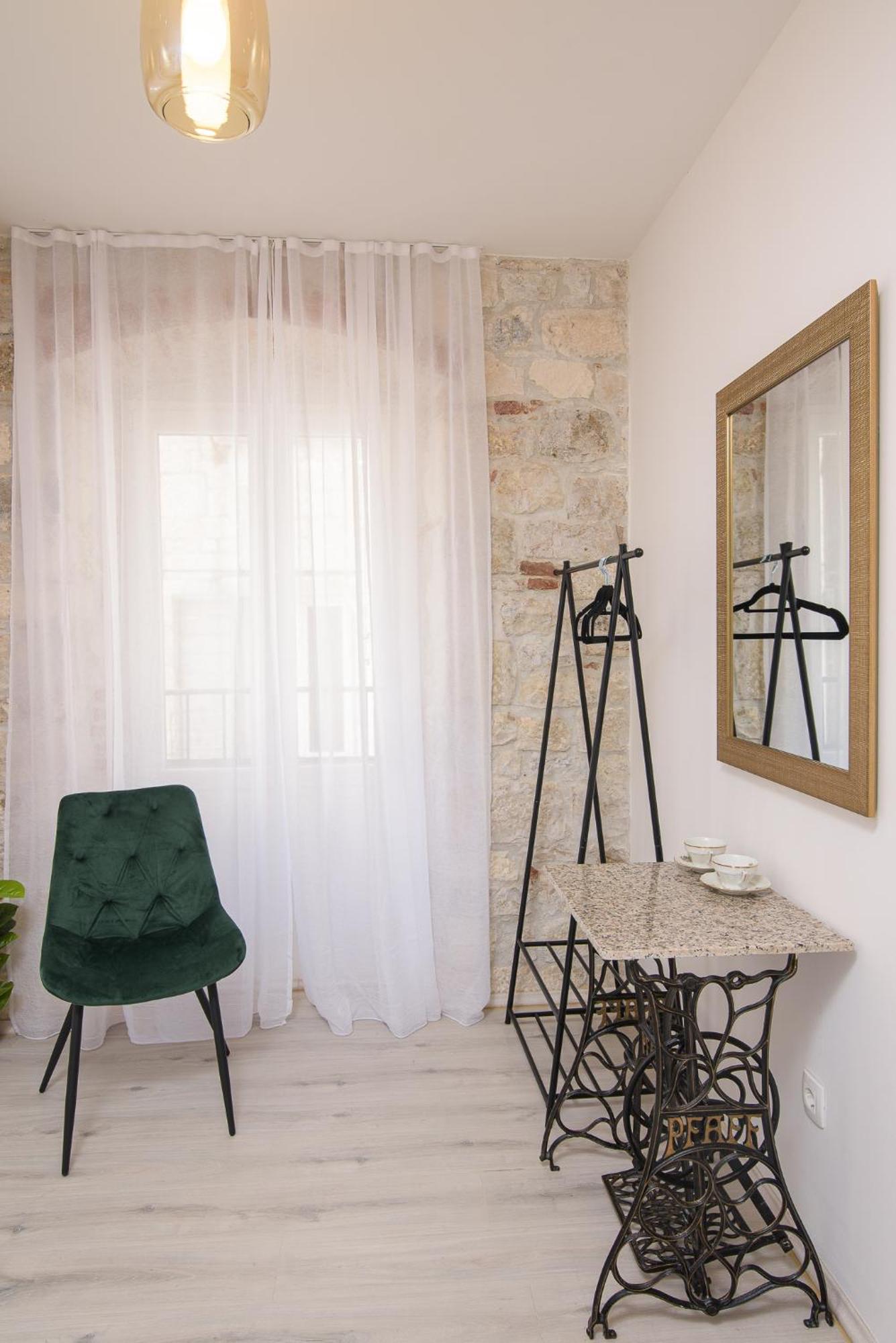 Rooms Bartul Trogir Luaran gambar
